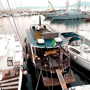 Boat & Breakfast Alicudi Bed & Breakfast Alghero