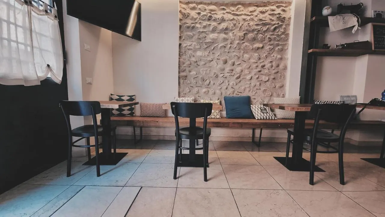 Konukevi Bardoliners Otel Bardolino